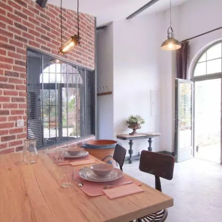 House L'orangerie De Cazenave 4 *